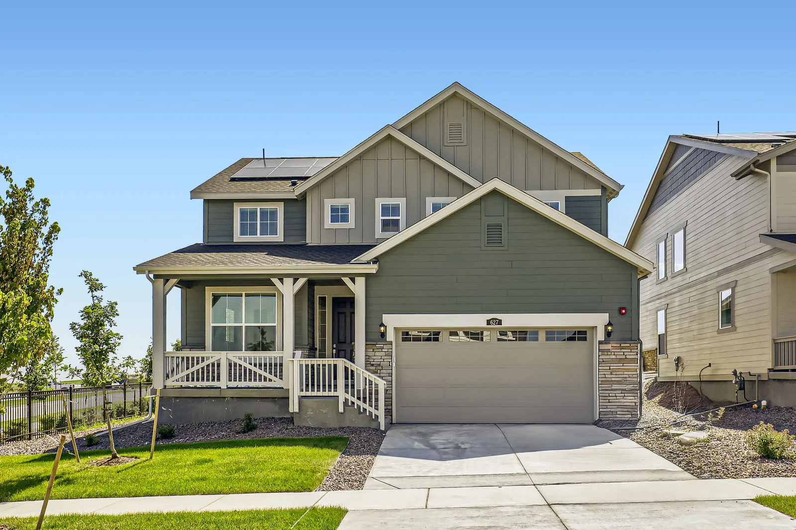 627 Nightsky St  Exterior Front