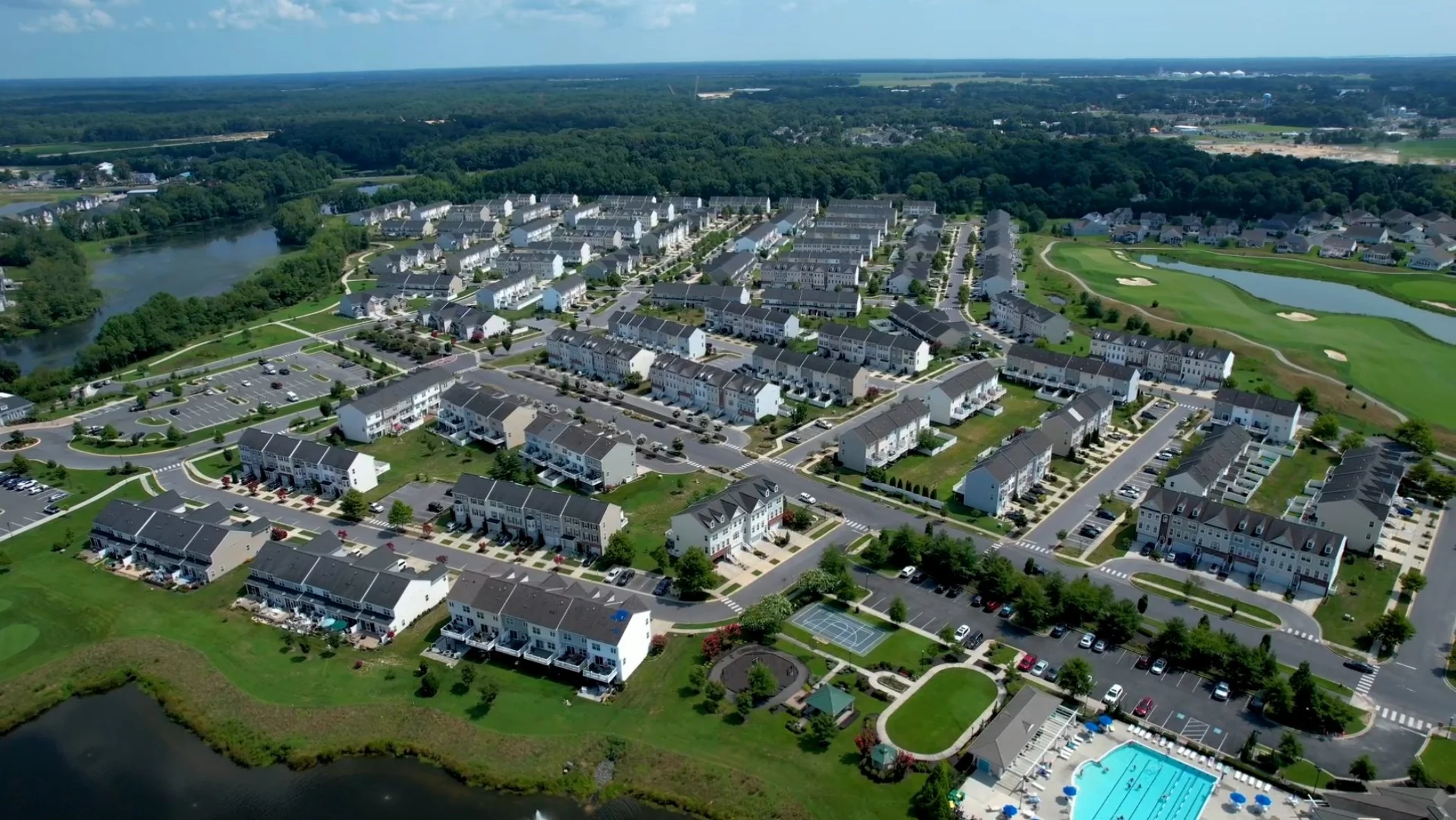 Plantation Lakes Community