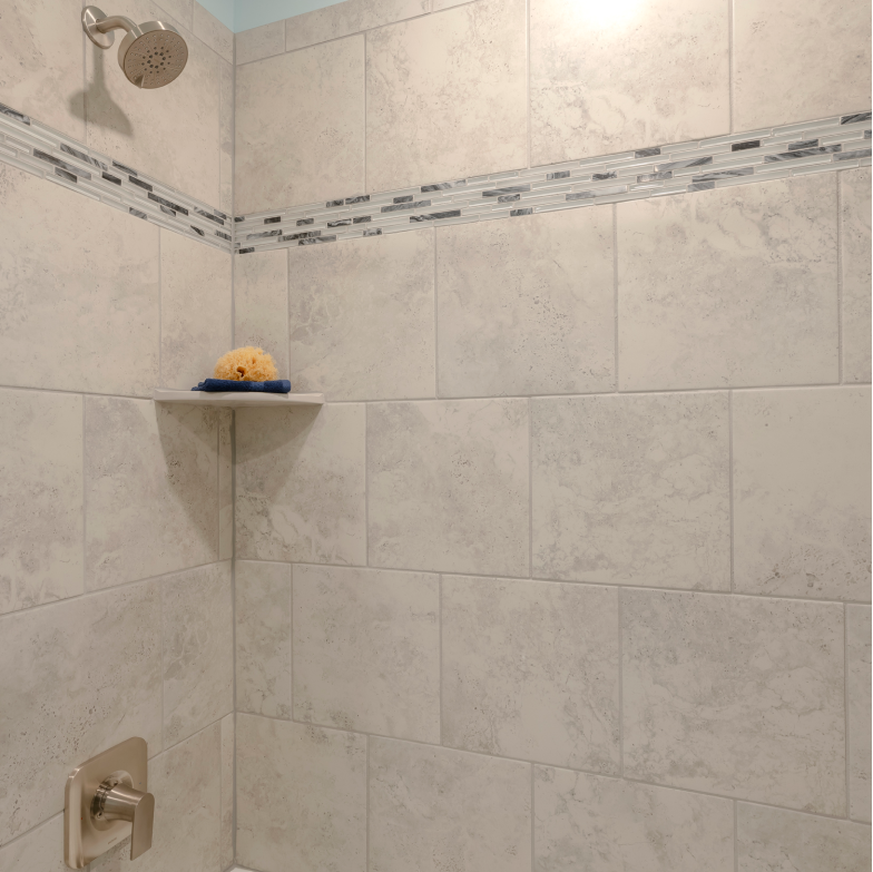 Easton bathroom tile closeup