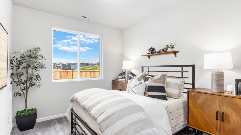 Trenton Bedroom 3