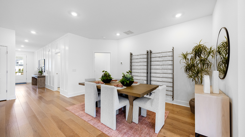 1833 Davenport Dining 1of2 F1 4 15 25