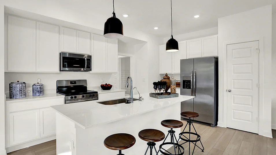 1783 Trenton Kitchen 2of3 F1
