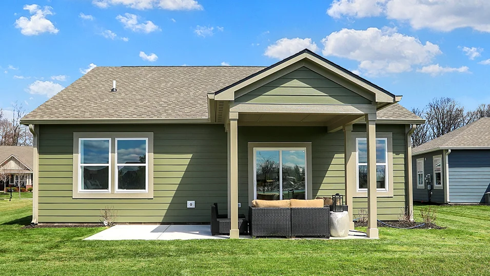 4234 Chapman Opt Covered Patio 1of3 F1