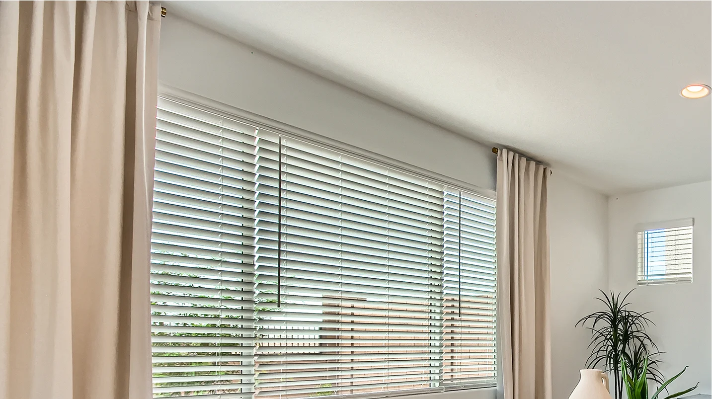 Pic EI Window Blinds