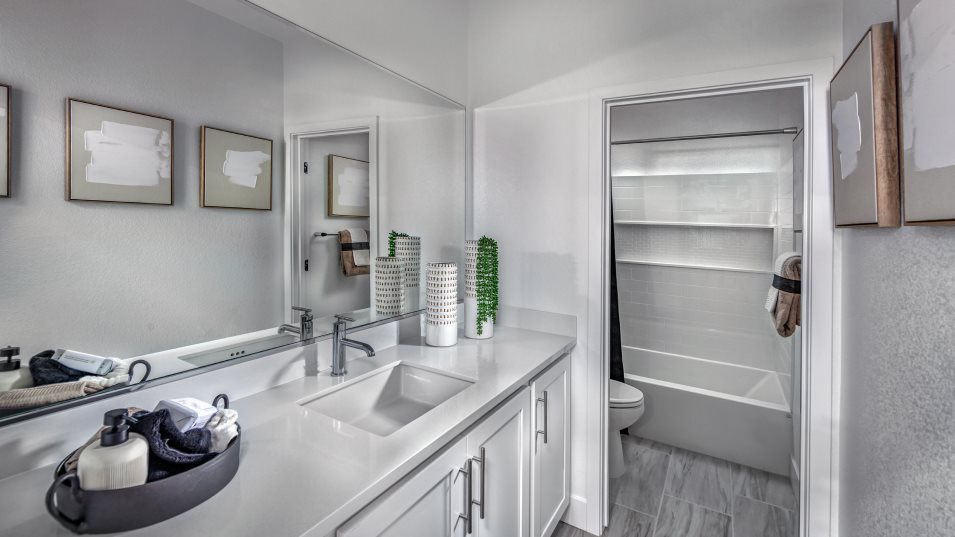 Residence 3 Bathroom 2