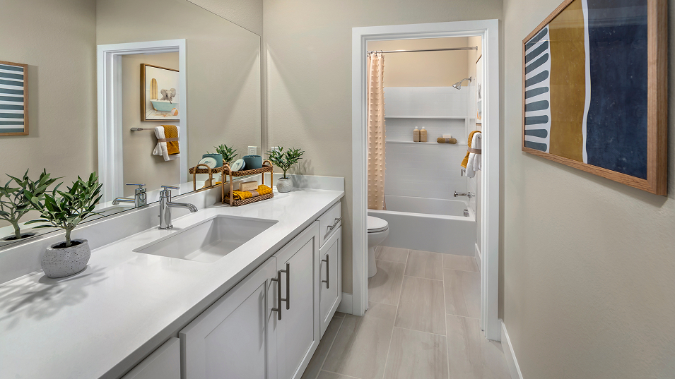 Hawthorn Hills Lagoon Valley Res6 Bath2 F2