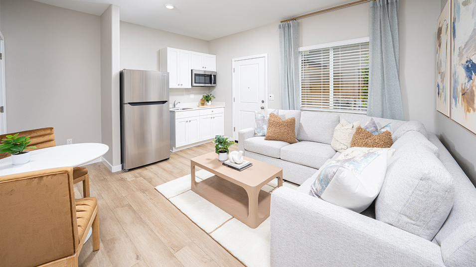 Skylark Northpoint Poppy NG Living F1
