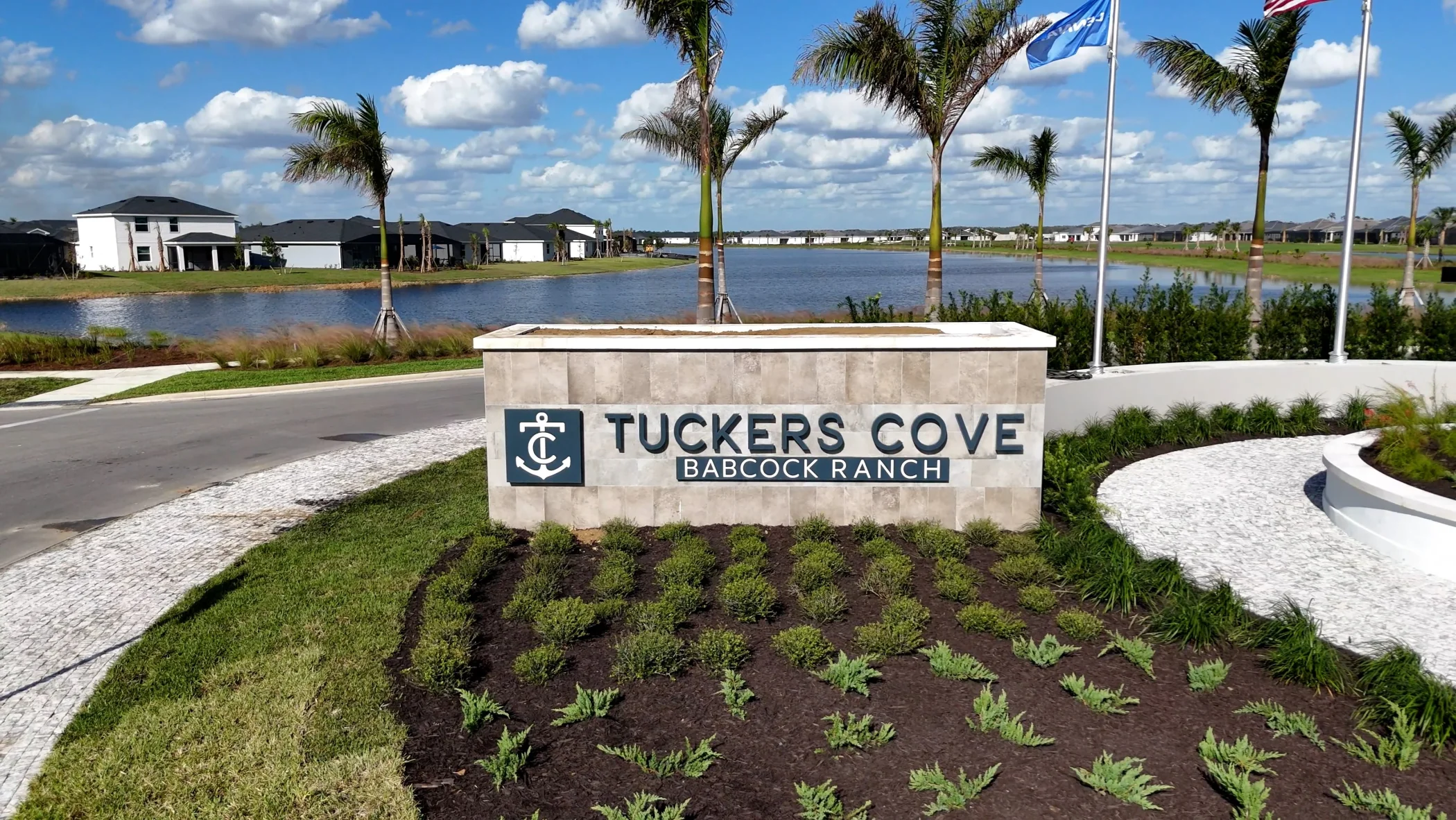 Tuckers Cove entry monument