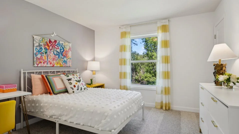 Lewis Bedroom 4