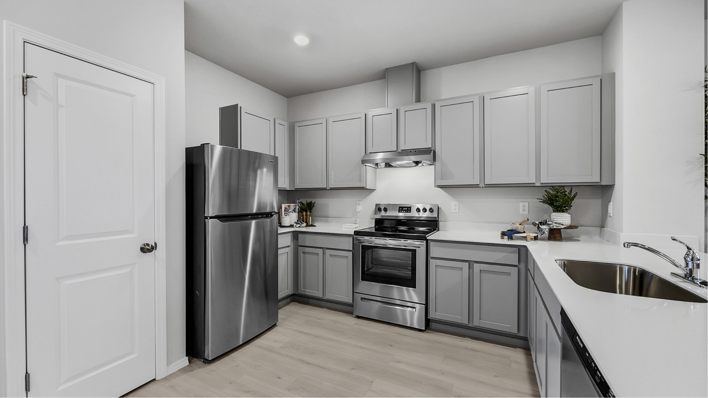 1611 Fern Kitchen 3of6 F2