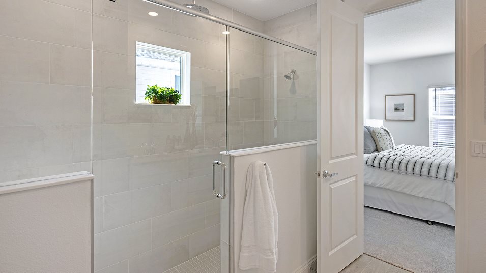 Hailey II Owner's Suite Bathroom
