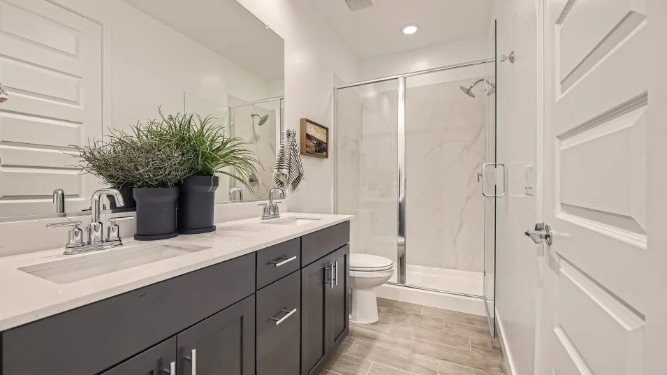 Verdin Owner's Suite Bathroom