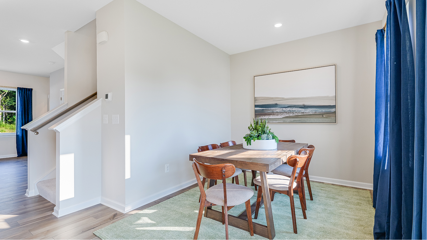 2217 Amelia Dining 1of2 F2 082725