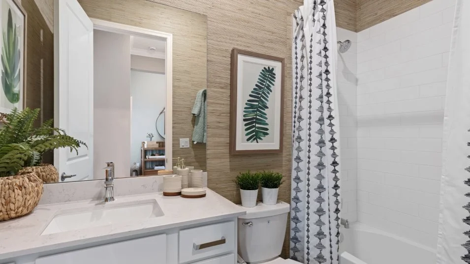 Sophia Bathroom 3