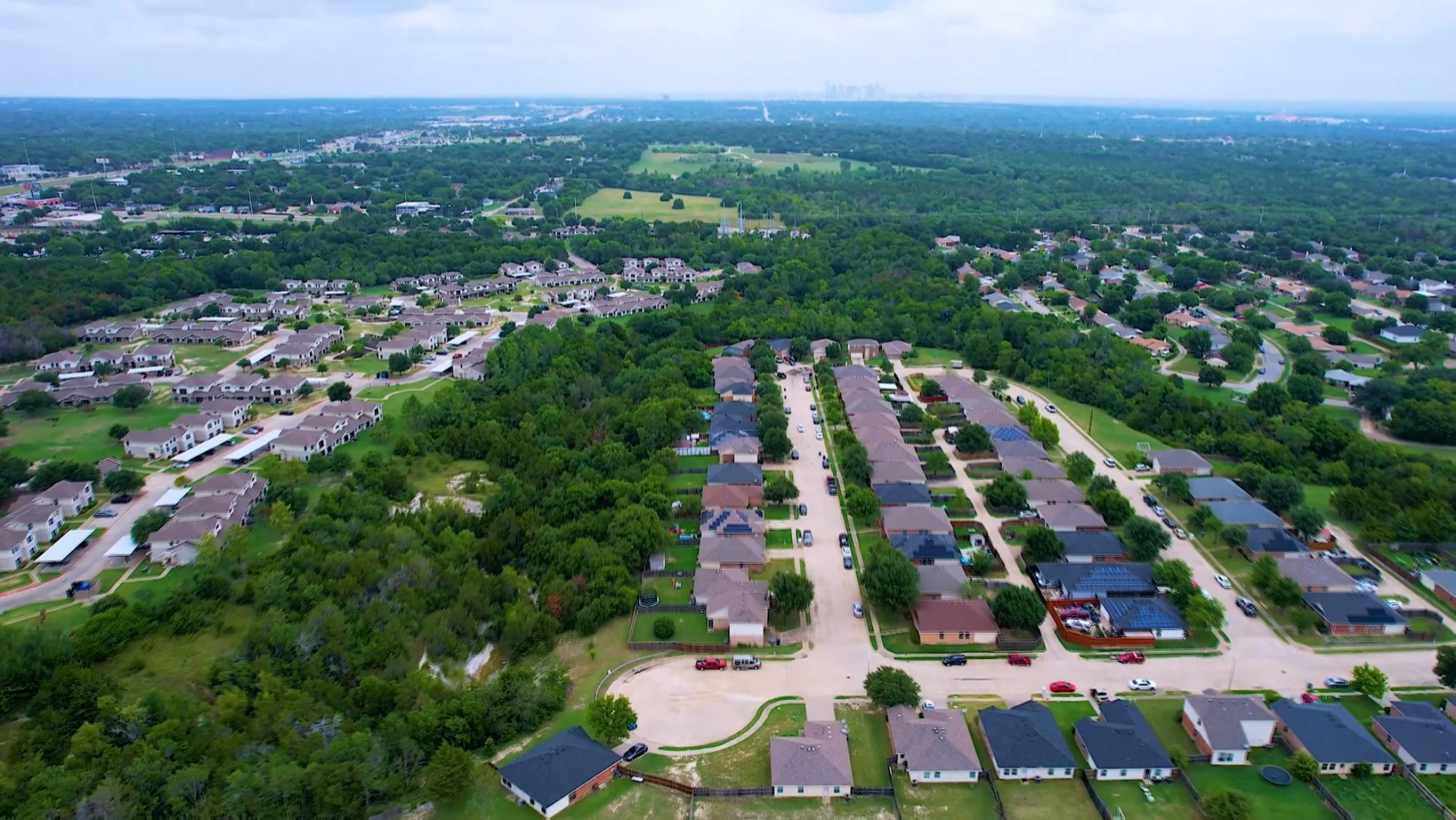 Ellington Woods Community