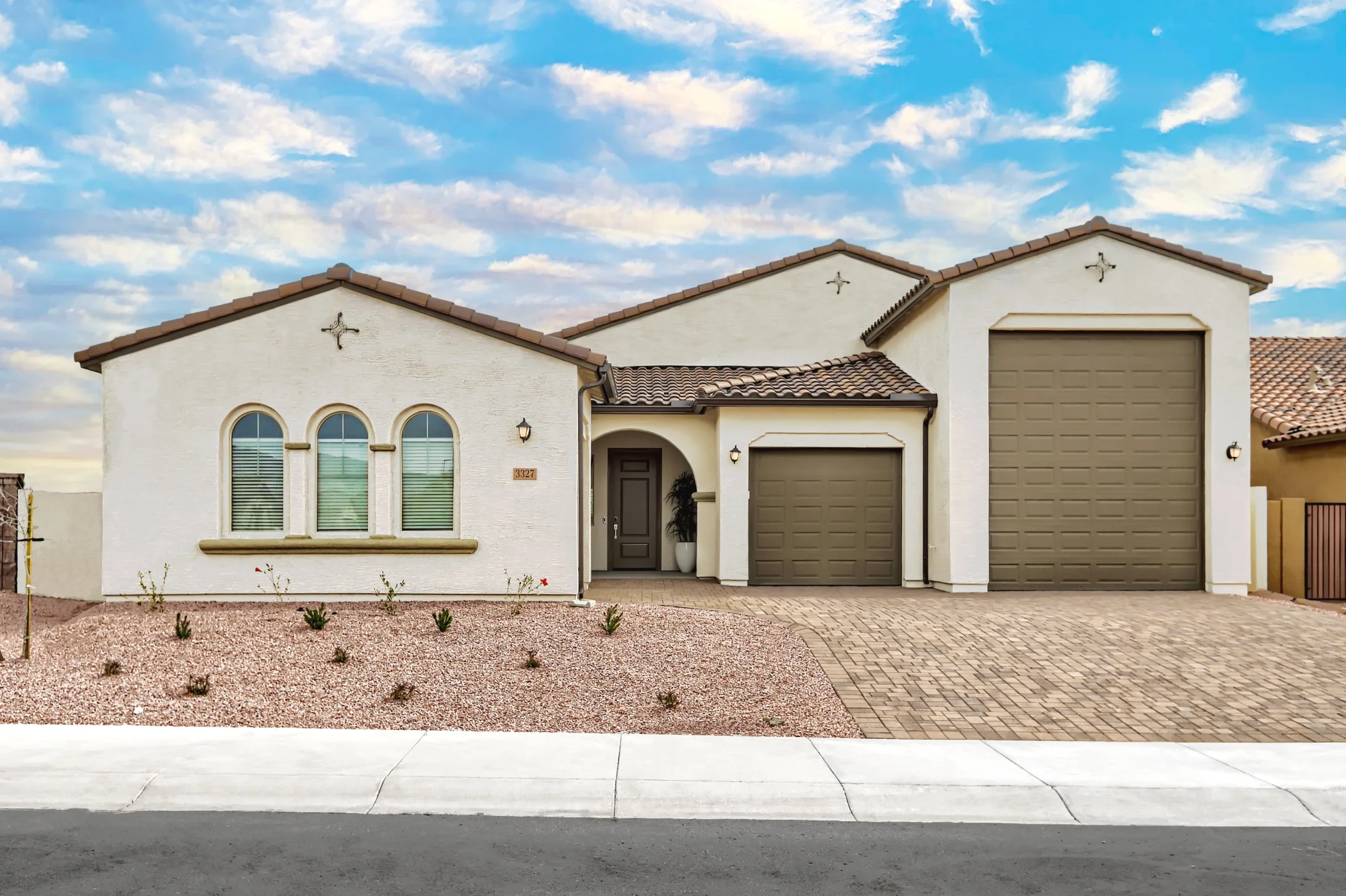 Single story Lennar home with RV garage.