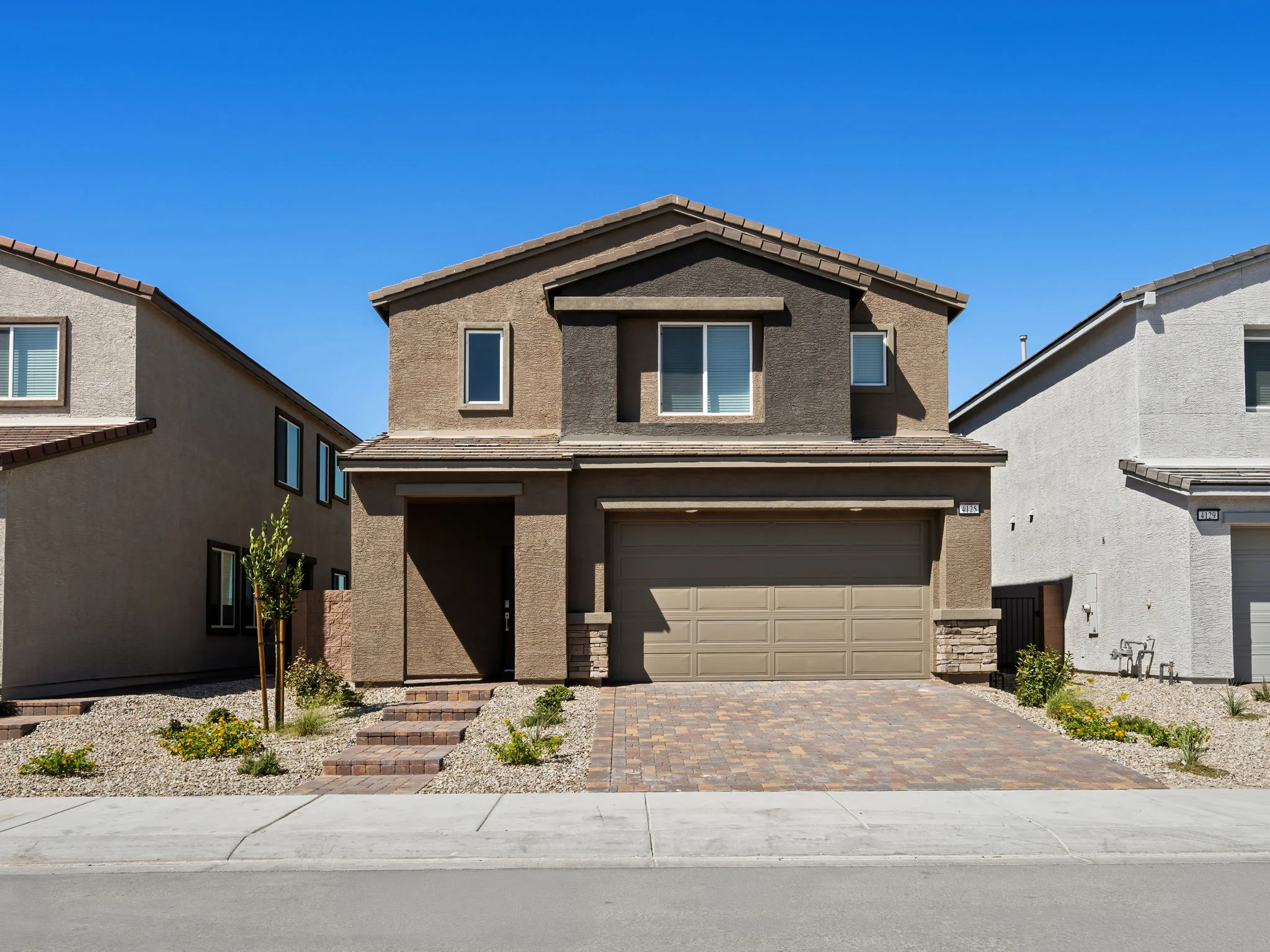 Simmance Skyland Exterior