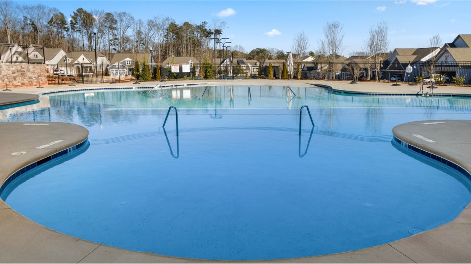Hickory Bluffs Amenity Pool 2