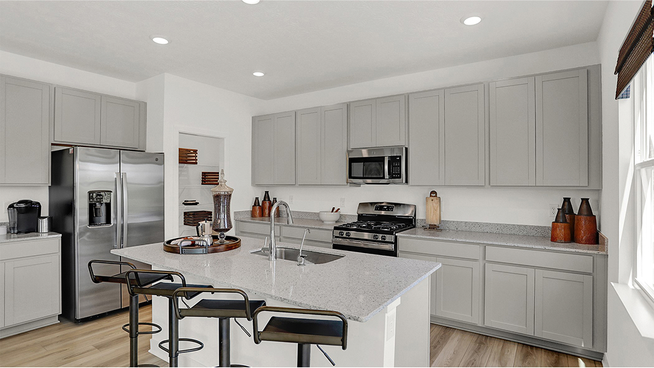 9156 Valencia Kitchen 1of3 F1 Base2 041425