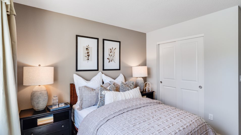 Ontario Bedroom 4