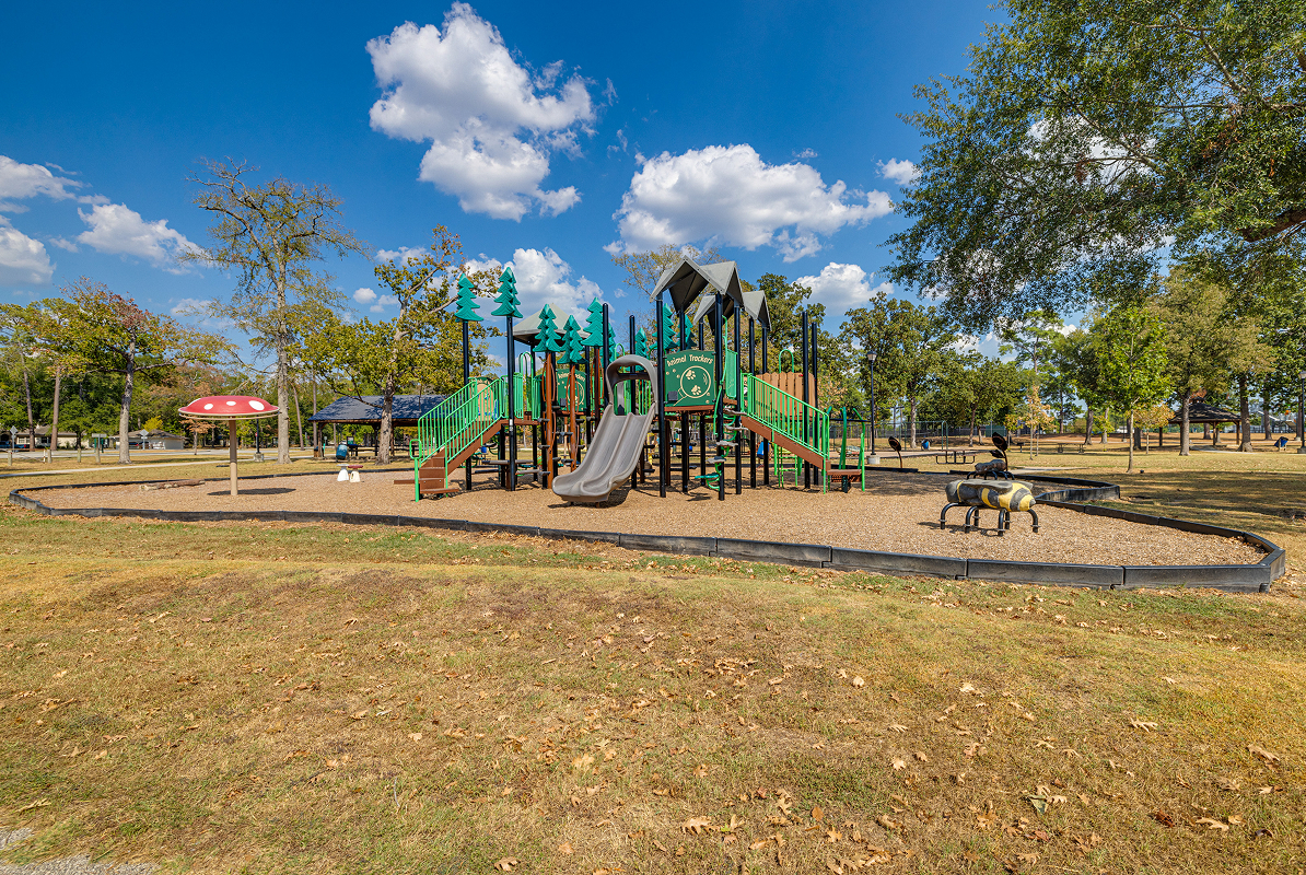 Cut And Shoot Conroe Candy Cane Park Tot Lot Photoshoot 041525