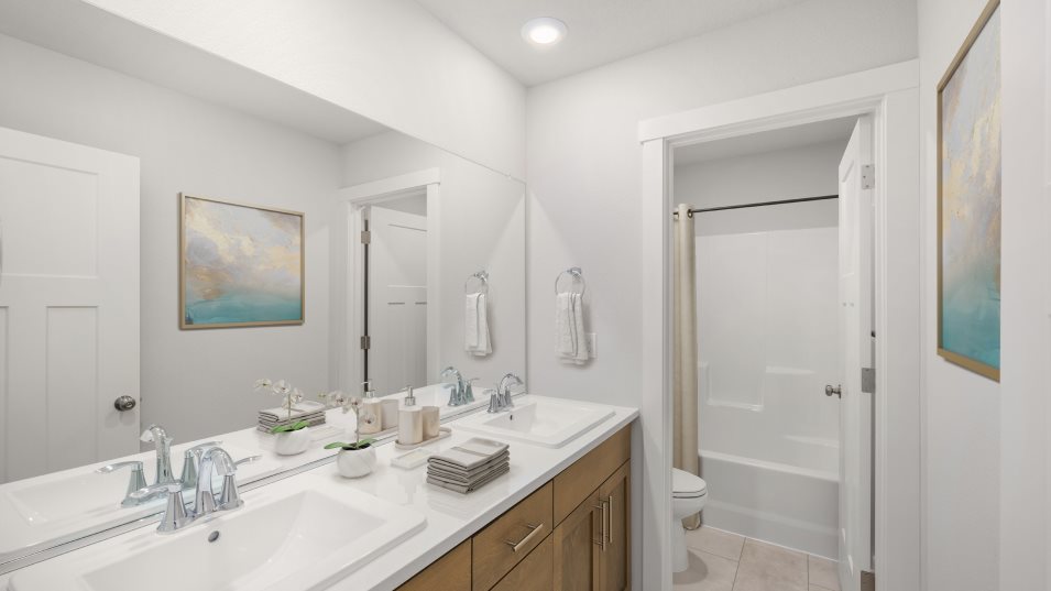Magnolia Bathroom 2