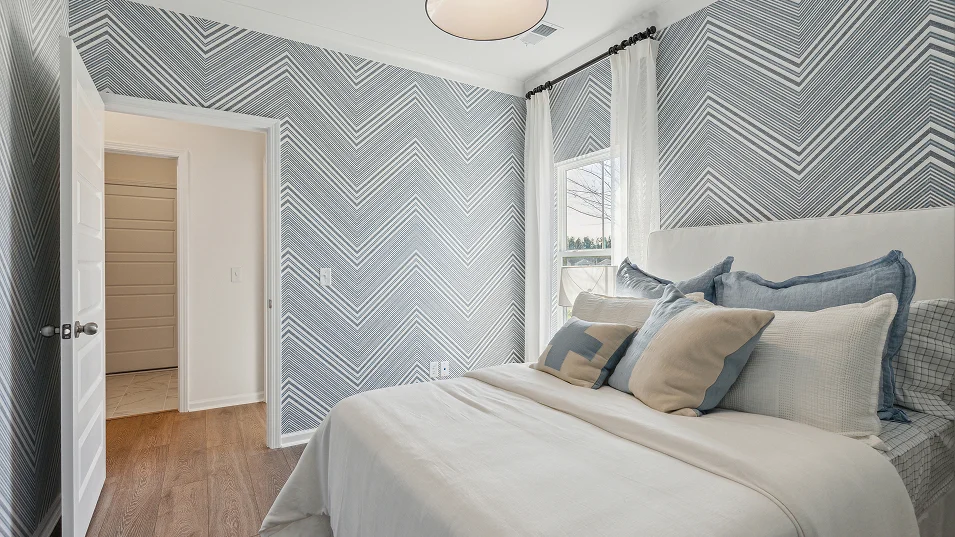 1558 Carlyle Bed2 2of2 F1 6 3 25