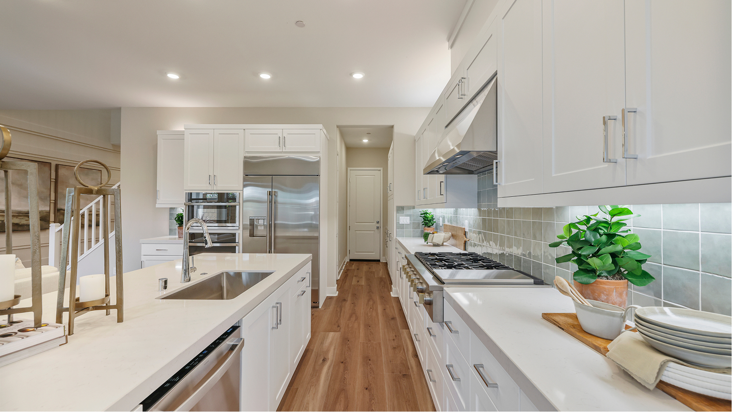 Ridgeview Metro Heights Res2 A Kitchen 8of10 F1