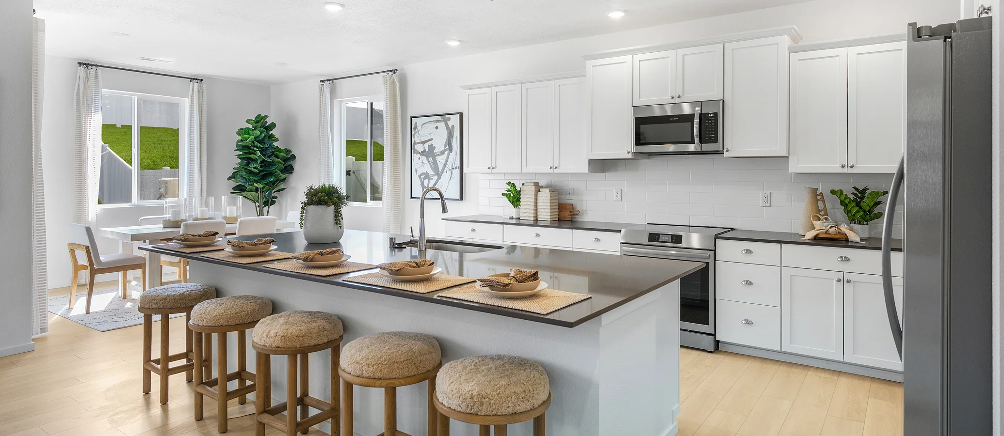 1832 Canterwood Kitchen 2of2