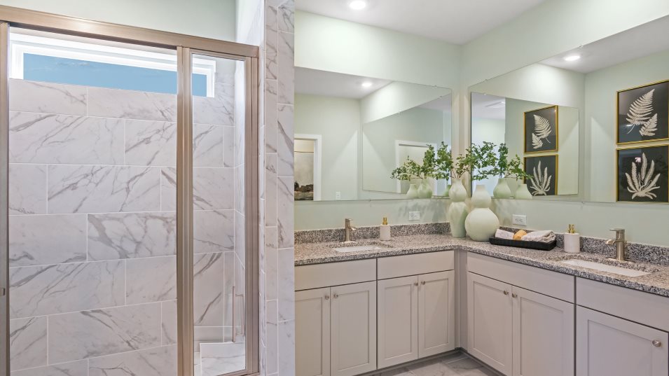 Dover Owners Bathroom