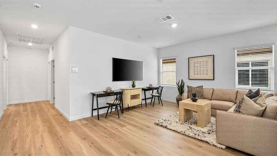 3210 Peter Loft 2of2 F2