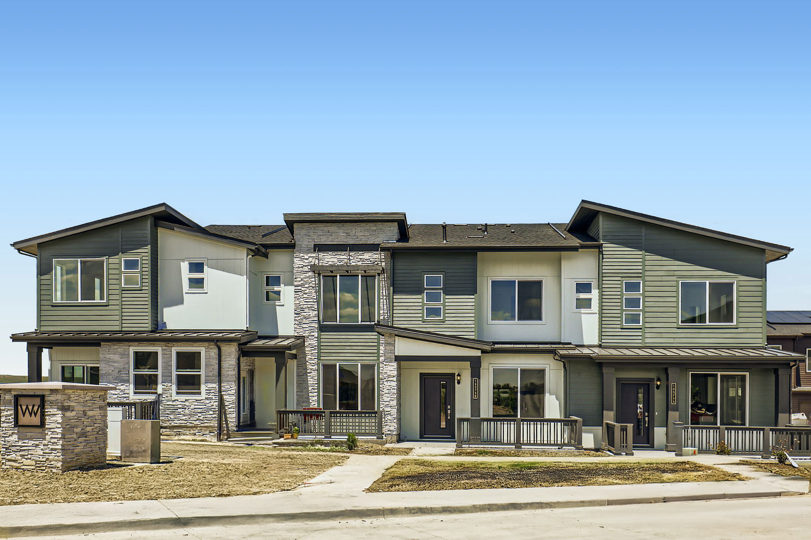 14578 W 90th Ln Unit B Exterior Front