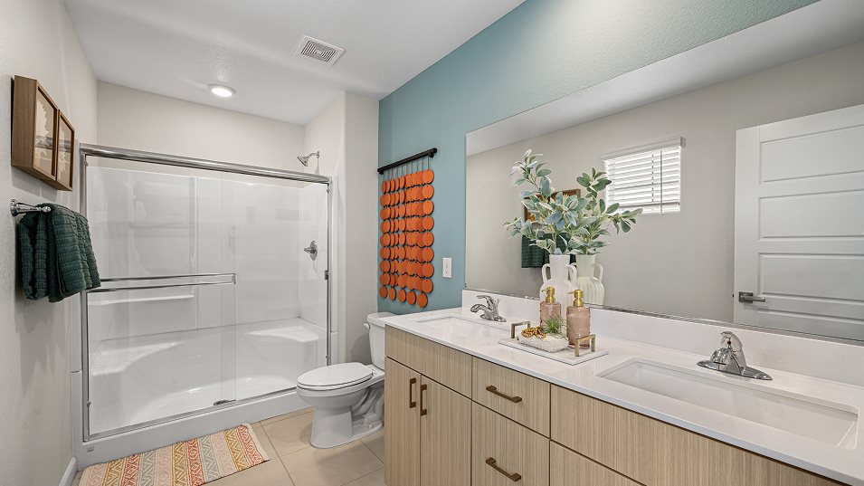 Eden Owner's Suite Bathroom