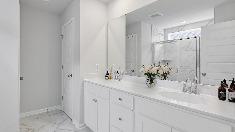 2629 Evans Owners Bath F2