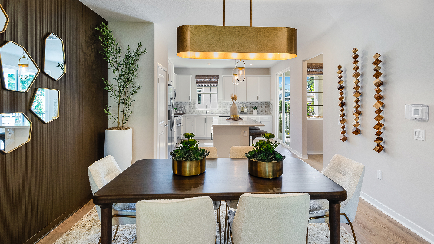 Woodland Sycamore Heights Res2 Dining 1of2 F2