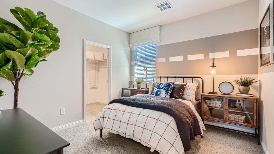 Arwen Bedroom 2