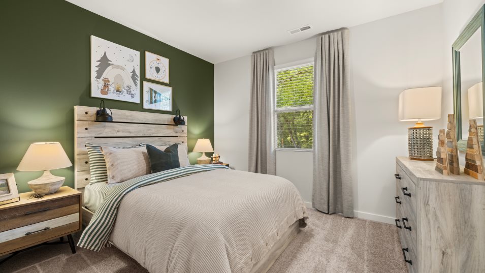 Winston Bedroom 3