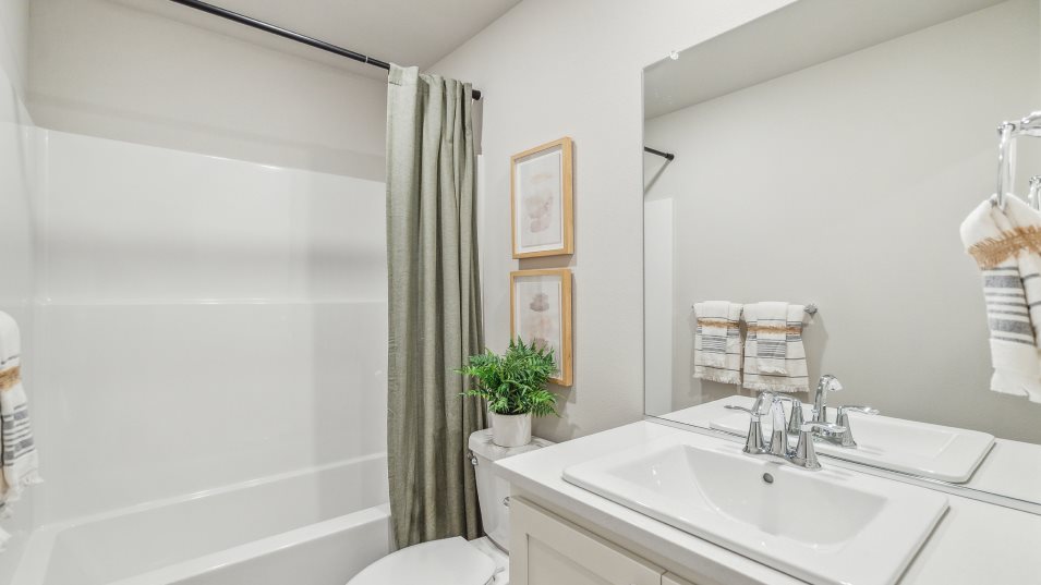 Hazel Bathroom 2