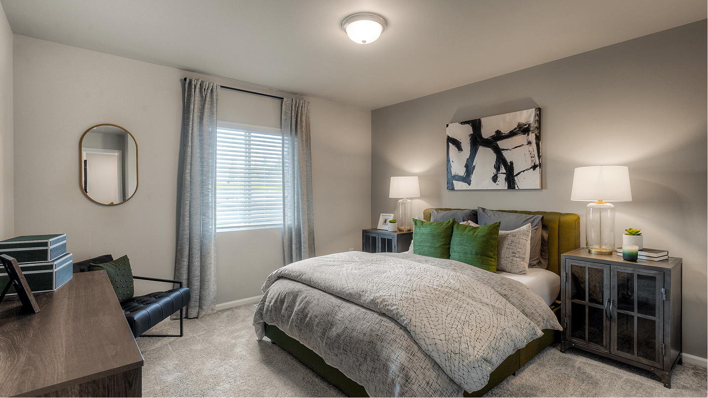 2501 Magnolia Bed2 1of2 F2 Base1