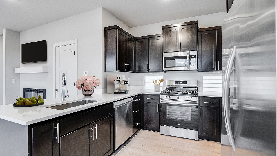 1624 Colton Kitchen 1of2 F1