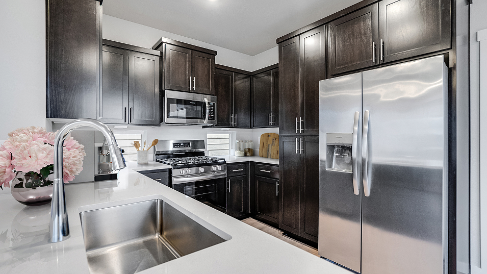 1624 Colton Kitchen 2of2 F1