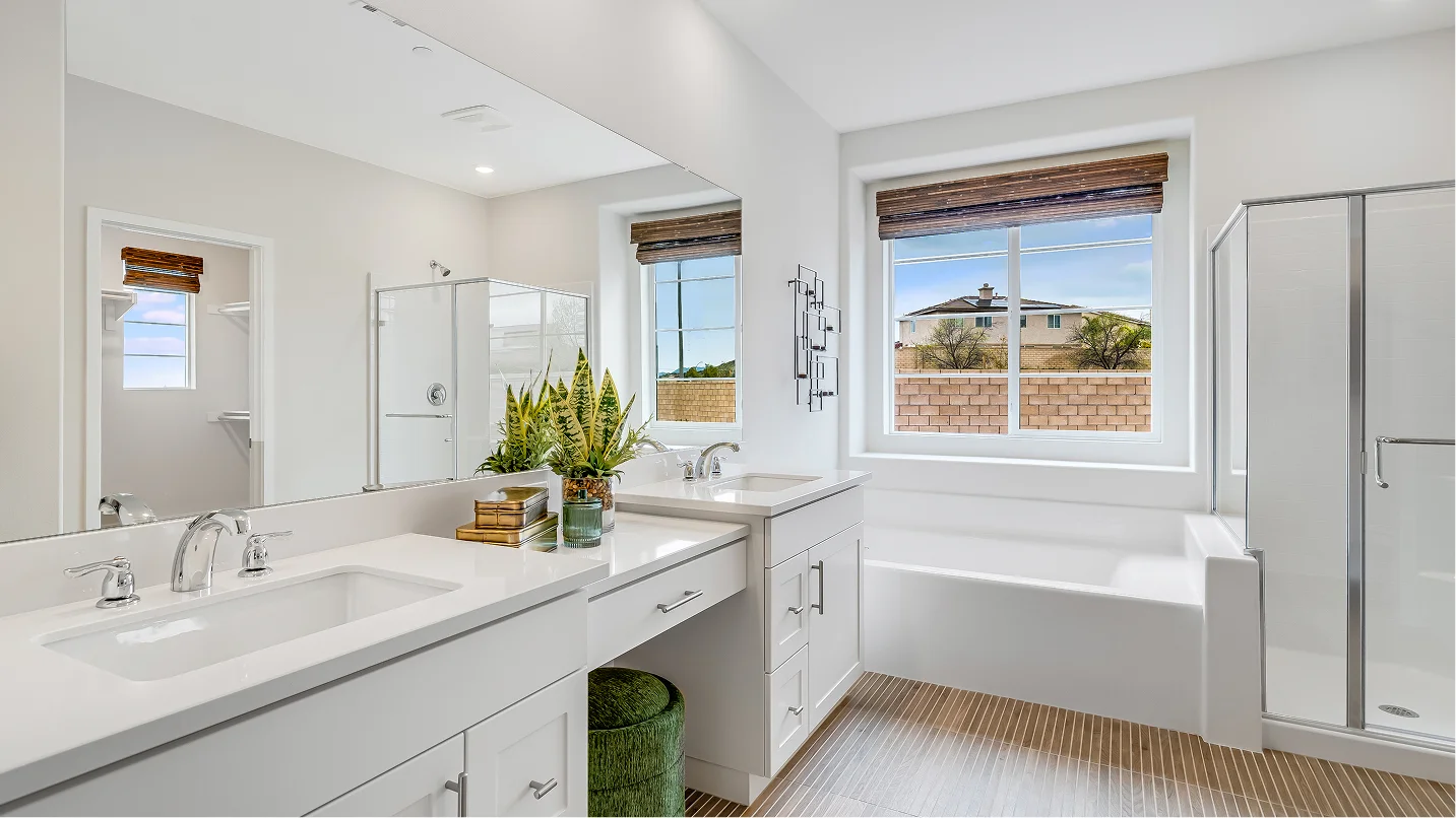 Quartz Trail Res4 Owners Bath 1of2 F2