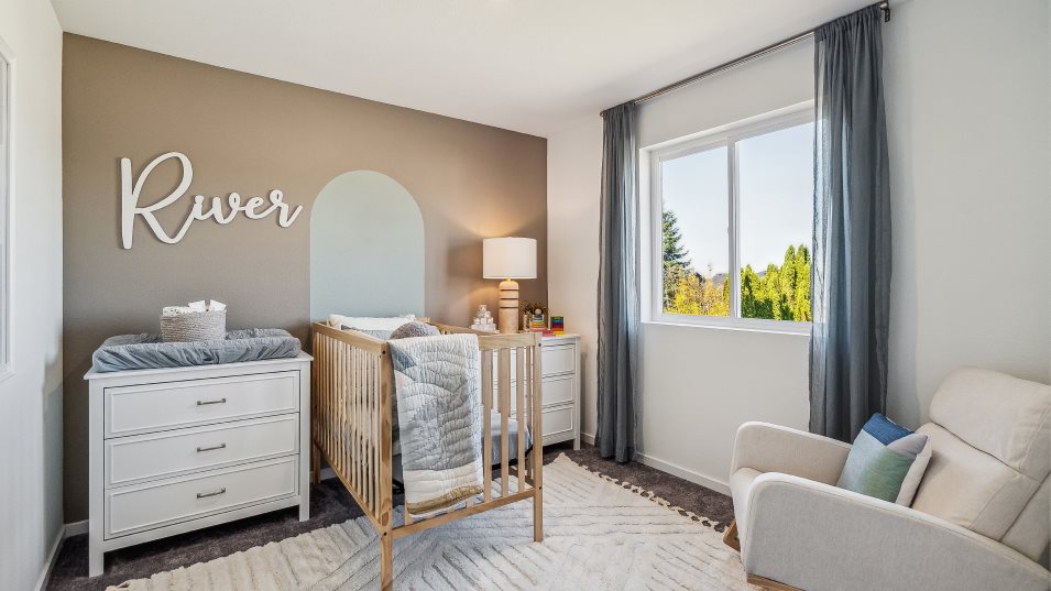 Dorothy Bedroom 4