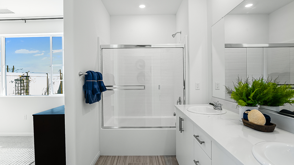 Journey Silverwood Res1 Owners Bath 2of2