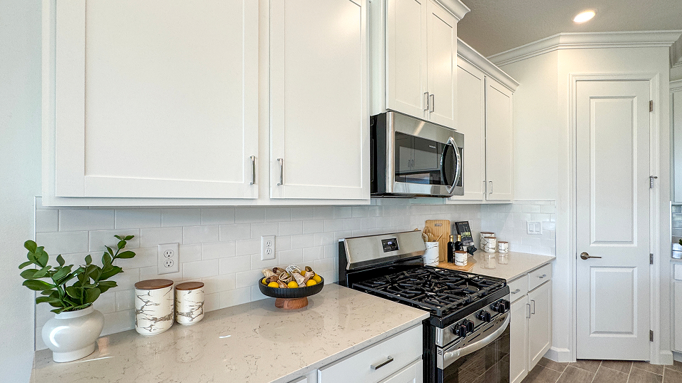 2676 Periwinkle Kitchen 3of4 F1