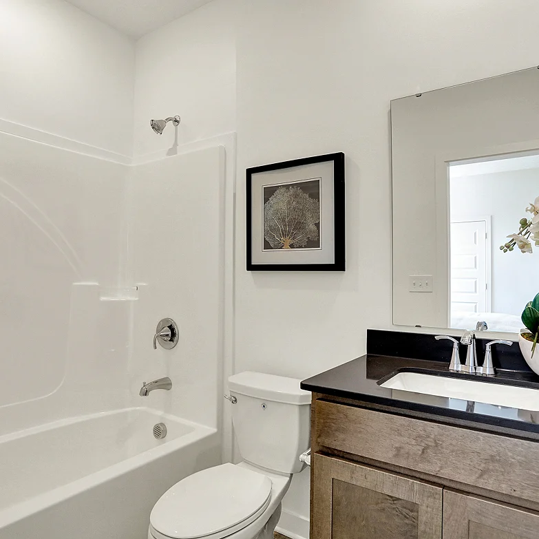 3171 Paddington Bath3 F1 060425