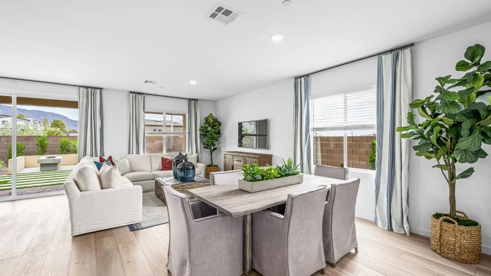 Elliot Dining Room