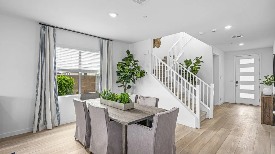 Elliot Dining Room
