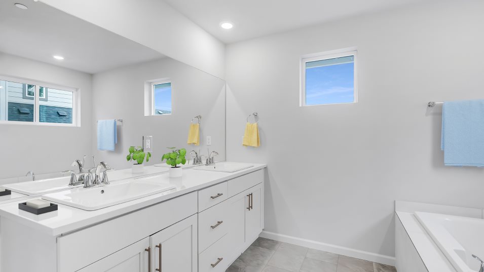 Burlington Owner's Suite Bathroom