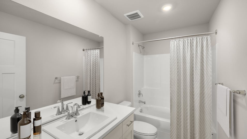 Pecan Bathroom 2
